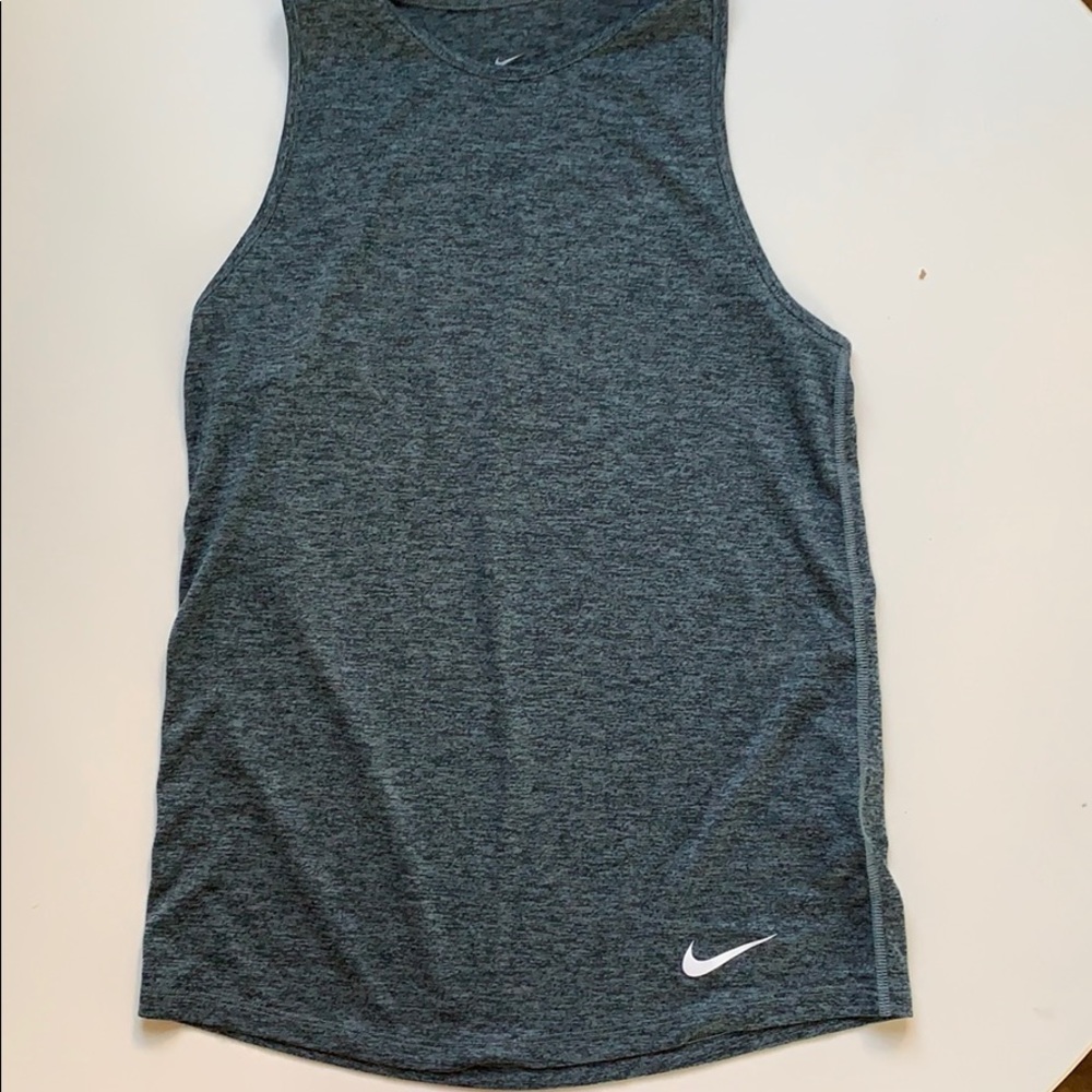 GRAY NIKE TANK TOP